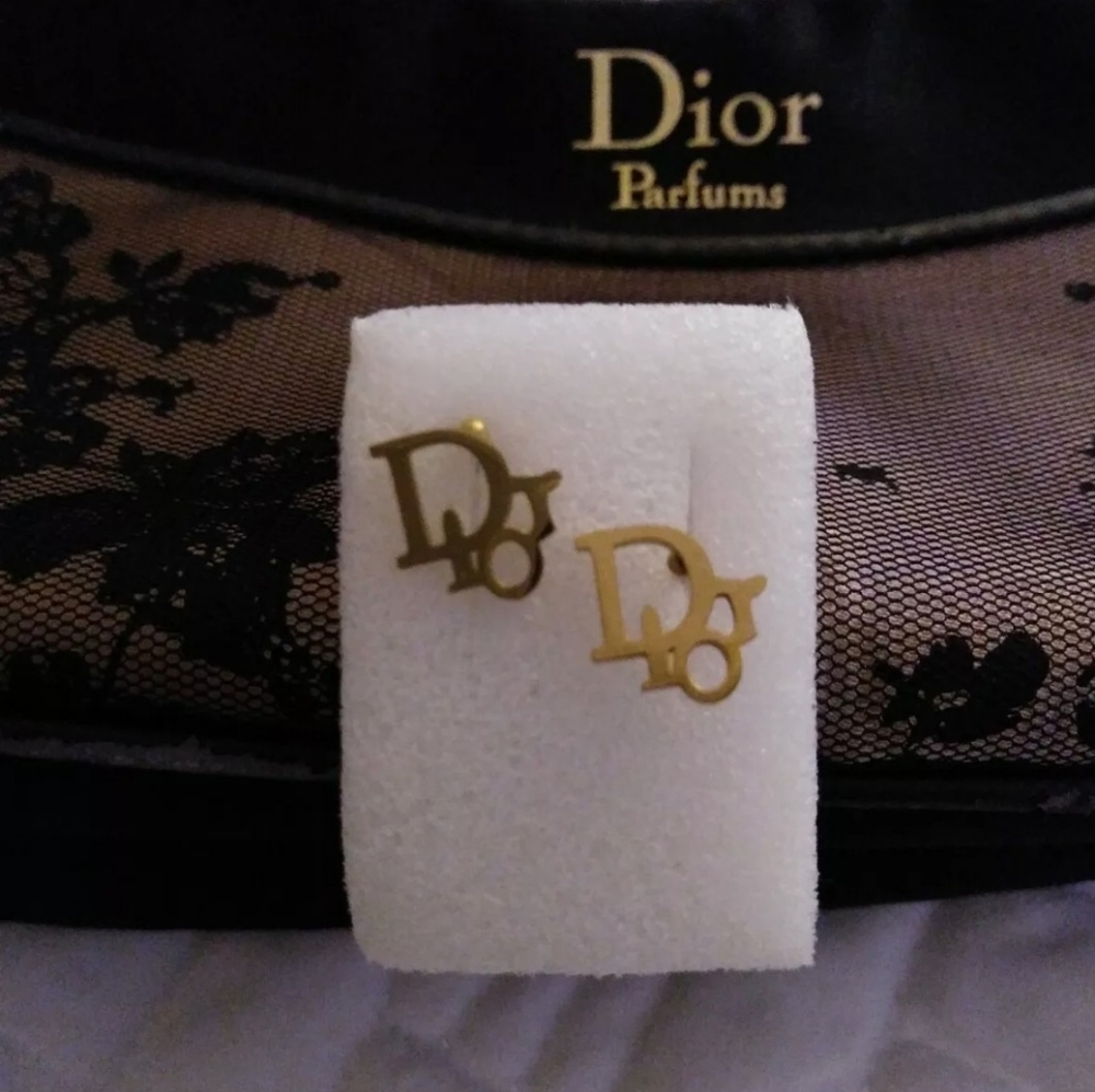 PETITE DIOR SMALL STUD SIGNATURE EARRINGS - Picture 4 of 4